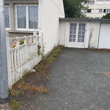 Isa Aparthotel Issoudun Buitenkant foto
