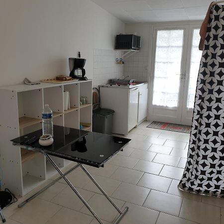Isa Aparthotel Issoudun Buitenkant foto