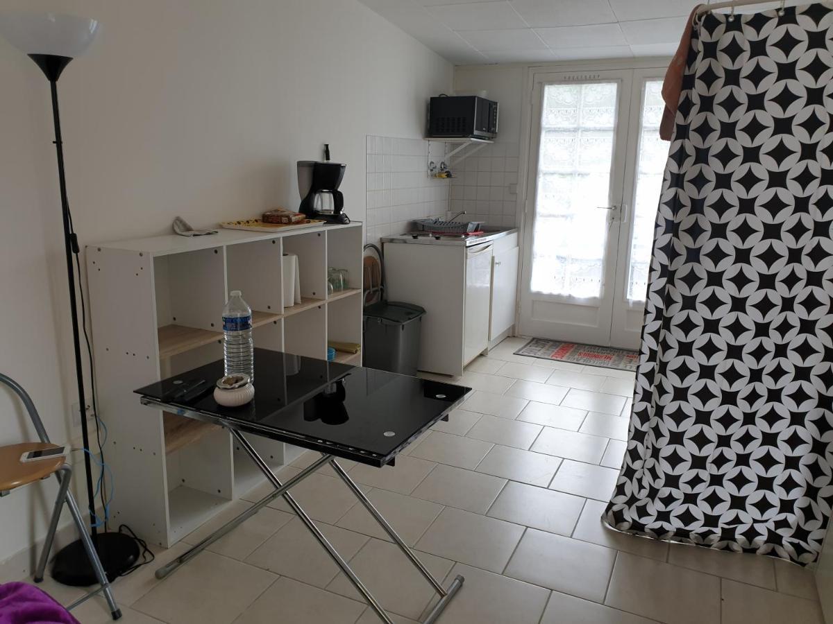 Isa Aparthotel Issoudun Buitenkant foto